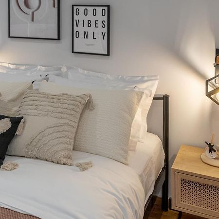Unique Koukaki Three Bedroom Suite Athena Bagian luar foto